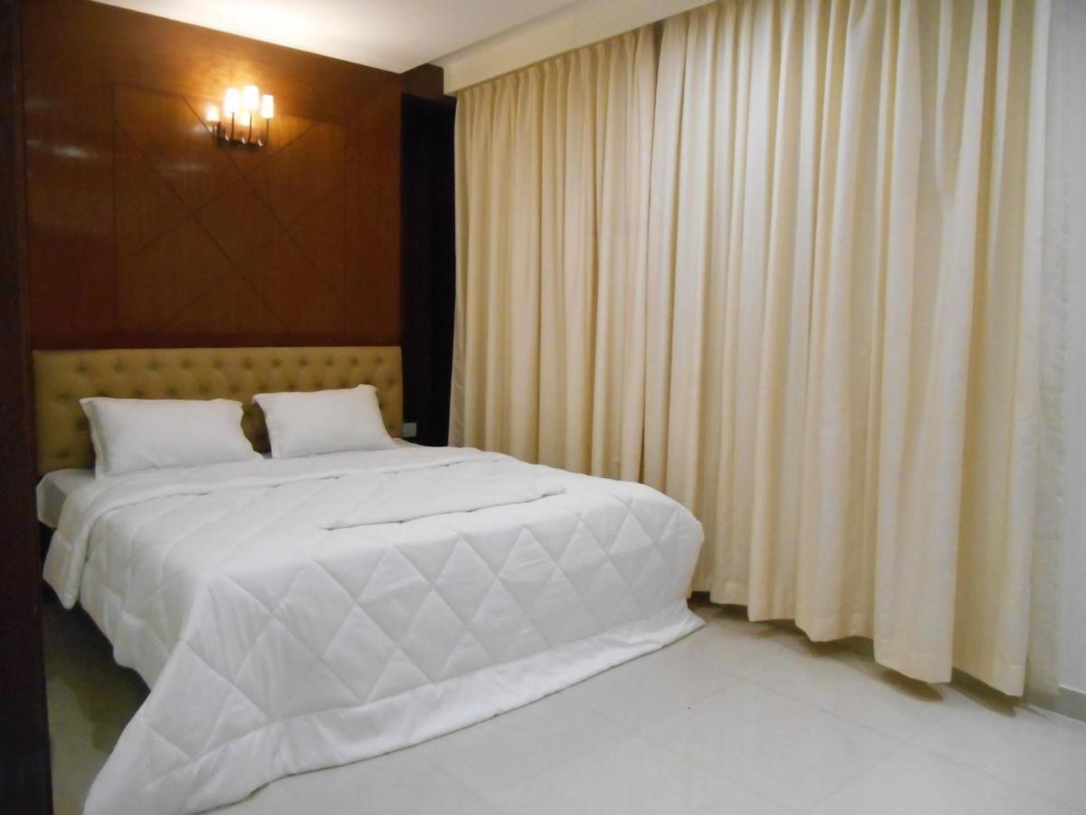 The Grand Coral Otel Bangalore Dış mekan fotoğraf